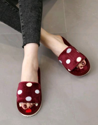 شبشب منزلي مريح .