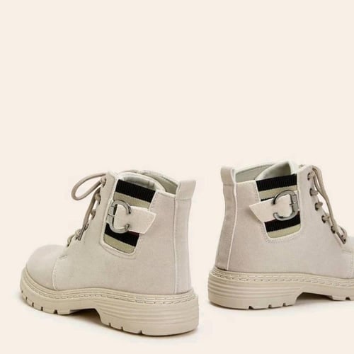 حذاء رجالي " بوت " بموديل أنيق ،