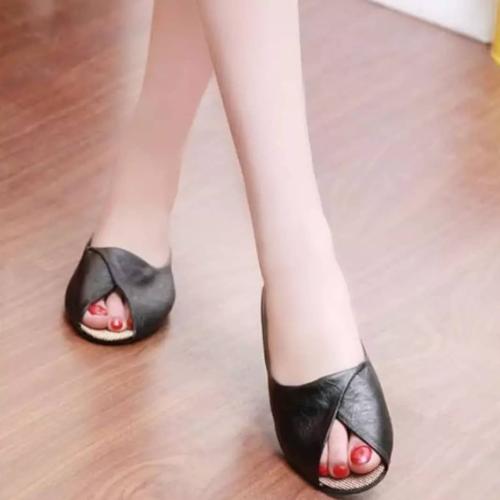 نعال بسيط وخفيف