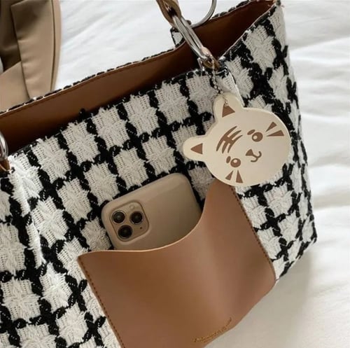 حقيبة كتف لطيفة متوسطة الحجم ،