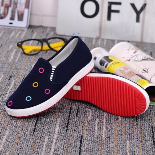 حذاء فلات مريح وجميل