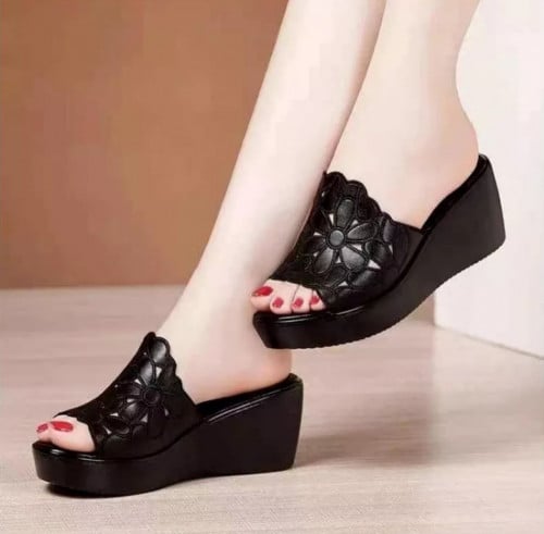 نعال نسائي بكعب مرتفع ،