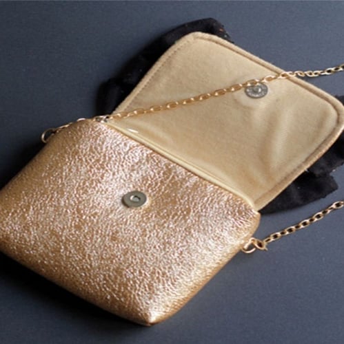 حقيبة انيقة وجذابة للصغيرات