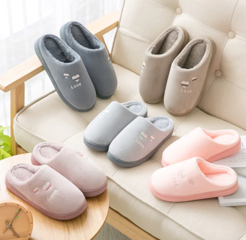 شبشب مبطن ناعم ومريح.