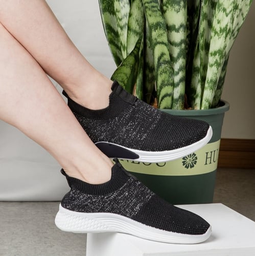 حذاء رياضي خفيف ومريح ،