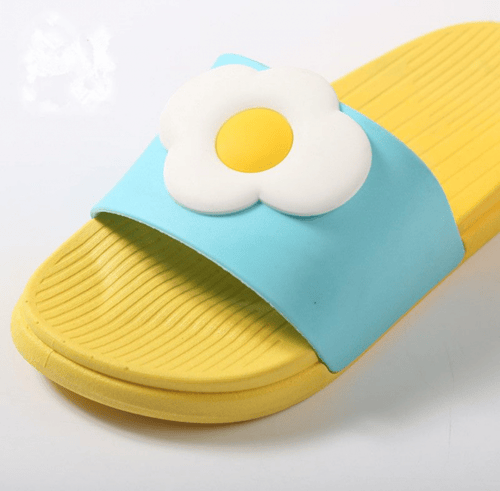 شبشب بتصميم لطيف ومريح ،