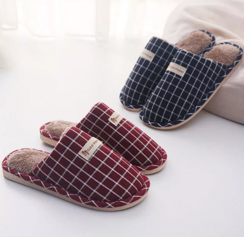 شبشب مبطن مريح مناسب لكلا الجنسين ،