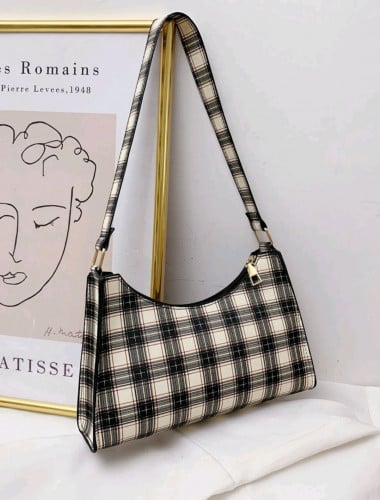 حقيبة كتف جميلة صغيرة وبسيطة ،