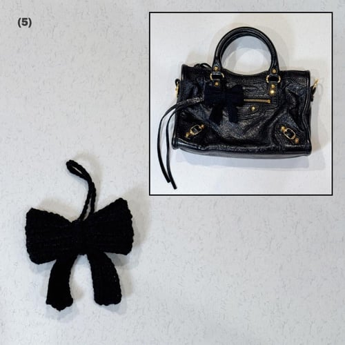 تعليقة شنطة فيونكة (bow bag charm)
