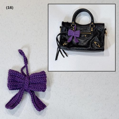 تعليقة شنطة فيونكة (bow bag charm)