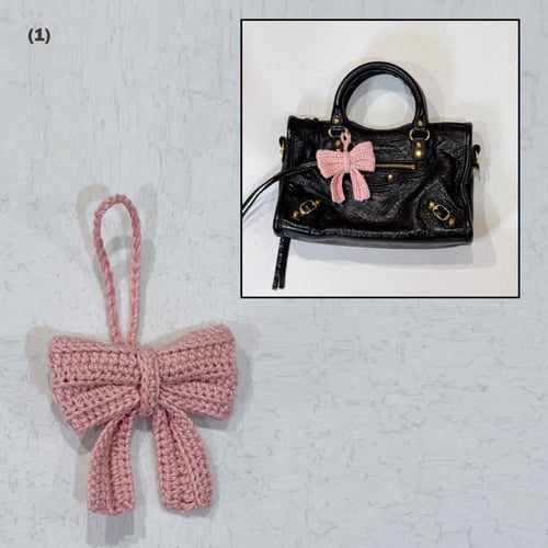 تعليقة شنطة فيونكة (bow bag charm)