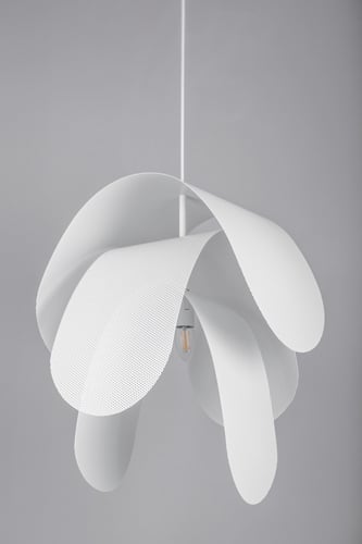 معلقة حديد مودرن شرائح بيضاء