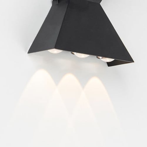 أبليك حائط خارجي مثلثين 6 لمبات اطار اسود