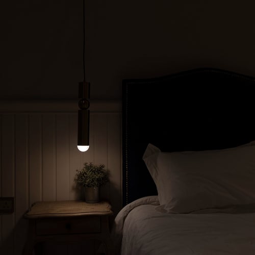 ثريا علاقية مودرن راقية بلون ذهبي