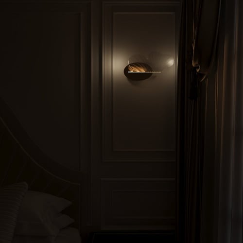 أبليك جداري داخلي اكلوريك بقاعدة ذهبية