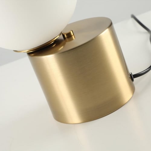 ابجورة مودرن كرة مضيئة وقاعدة ذهبية