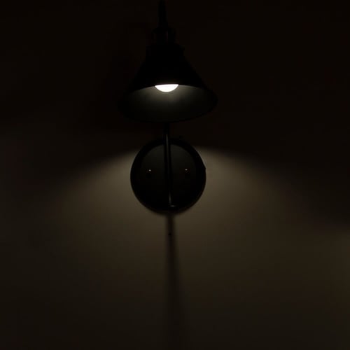 اضاءة كلاسيك داخلي بلون أسود لامع