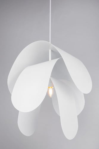 معلقة حديد مودرن شرائح بيضاء