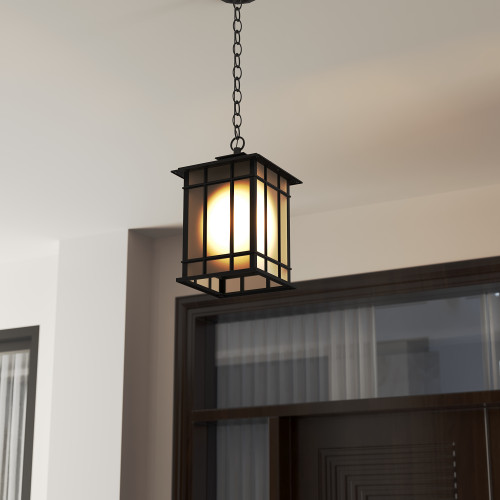 فانوس مربع باللون العسلي