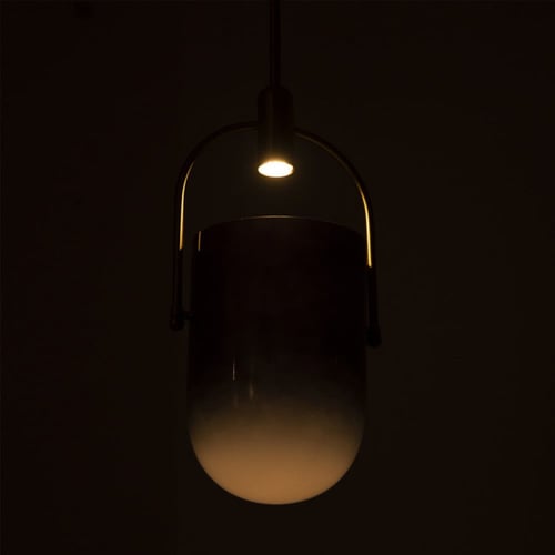 ثريا علاقي مفرد بزجاج رمادي شفاف