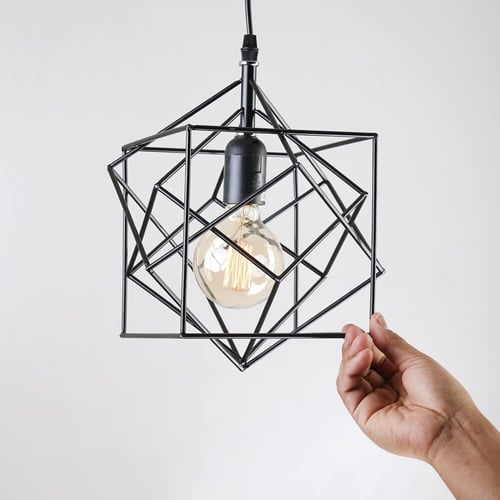 ثريا علاقي اسود لامع ناعم