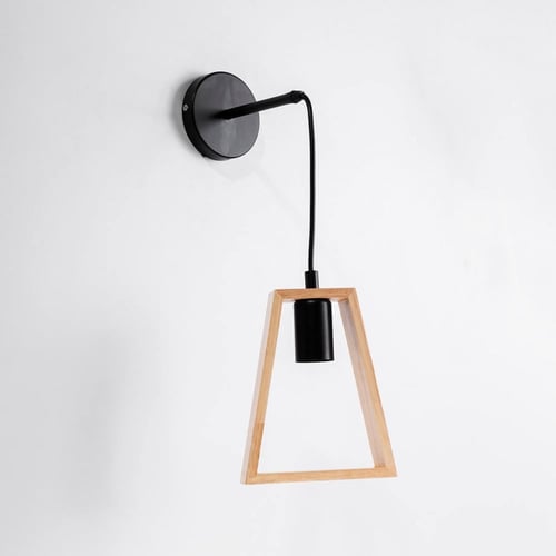 انارة جانبية داخلية مع لمسة خشبية مميزة