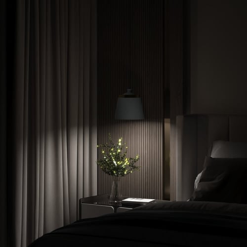 ثريا علاقية رمادي مع اطار ذهبي لامع