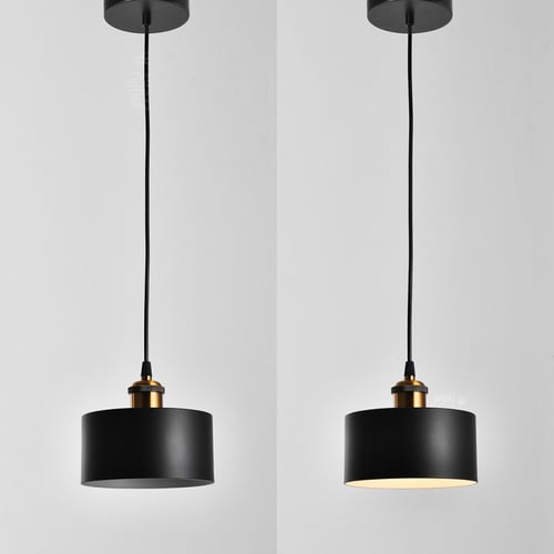 ثريا علاقية سوداء عريضة مع قمع ذهبي