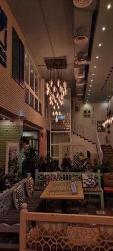 انارة فيلمنت ديكور عسلي