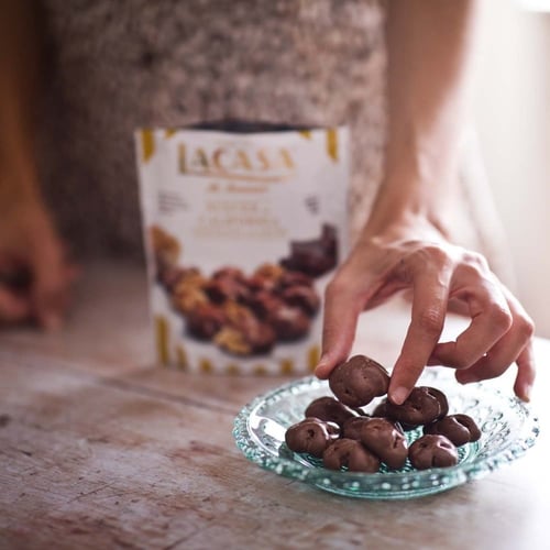 جوز مغطى بشوكولا خالي من الغلوتين وزيت النخيل 115...