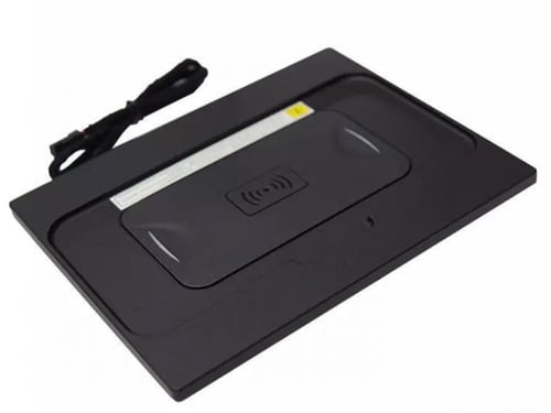 شاحن لا سلكلي للسيارة