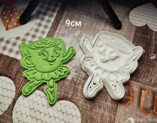 قطاعة باليرينا كابوتشينا - قطعة واحدة حجم 9 سم