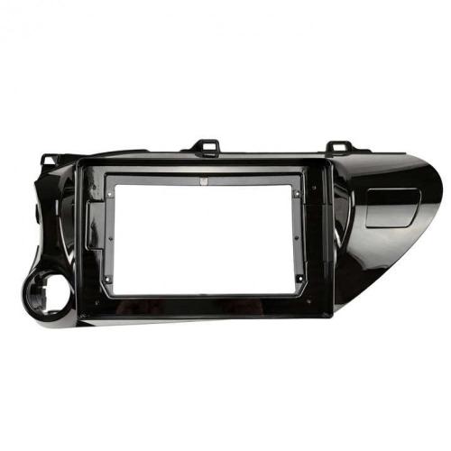 ديكور شاشة هايلوكس 2016-2022 اسود