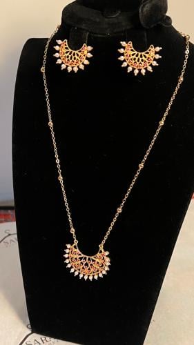 نص طقم نسائي مطلي 1