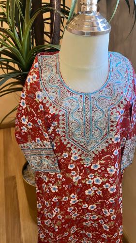 مخور اطفال جاهز احمر (١٣ سنه )