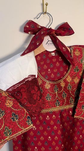 طقم اطفال احمر (11 سنه)