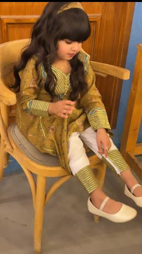 طقم كامل جلابيه تلَي مع فصمه اطفال (١٠ سنوات)