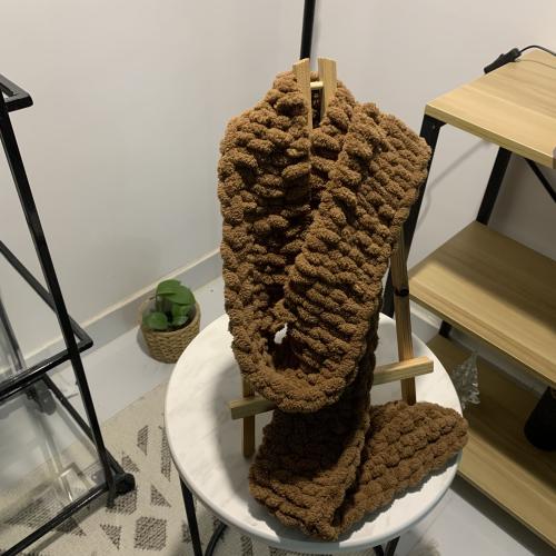 شال من صوف البوفي