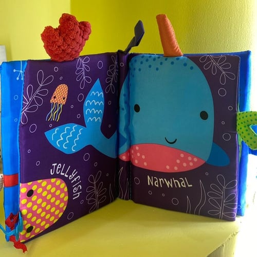 كتاب مواليد - ديناصورات