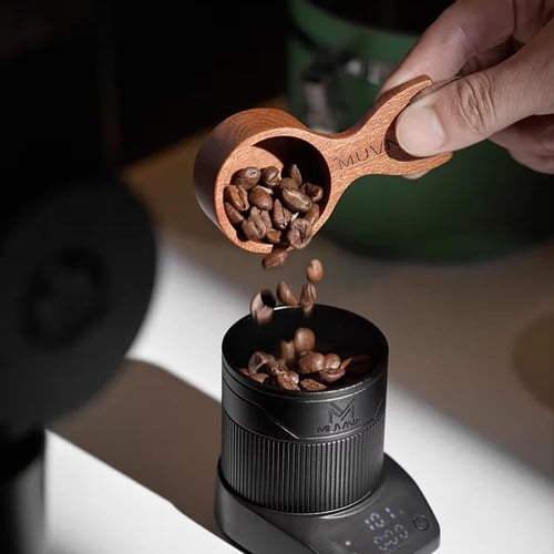 ميزان إلكتروني صغير من MUVNA