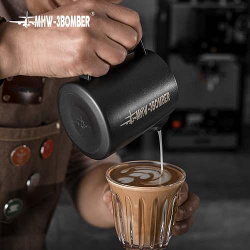 بيتشر حليب فولاذي من MHW-3BOMBER أسود - 400 مل