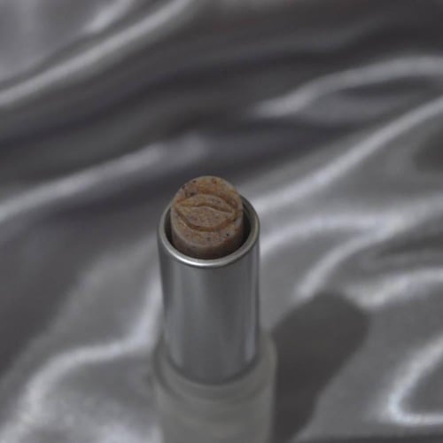 مقشر الشفاة - Lip Scrab