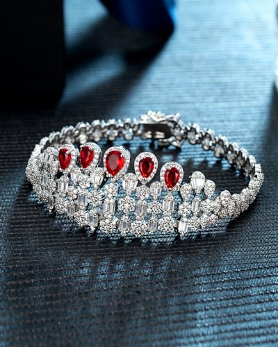 طقم زركون فضي احمر