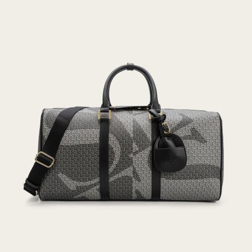 A spacious bag suitable for your trips in black color