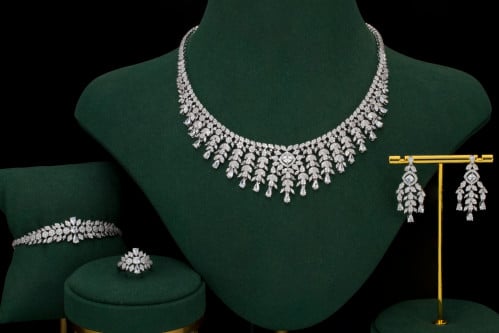 طقم زركون فضي