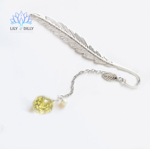 فاصل كتاب فضي - جبسوفيليا صفراء