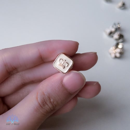بروش - تاج