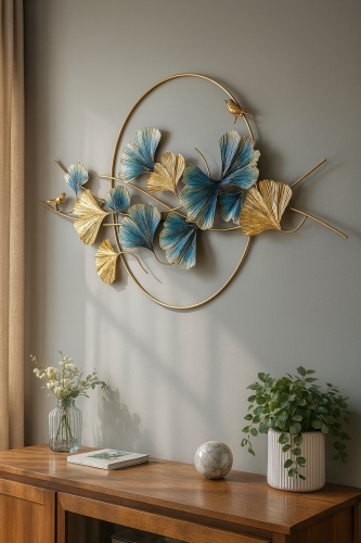ديكور جداري معدني أوراق جنكو أزرق وذهبي بإطار دائر...