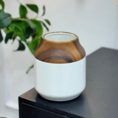 فازة ورد صناعي