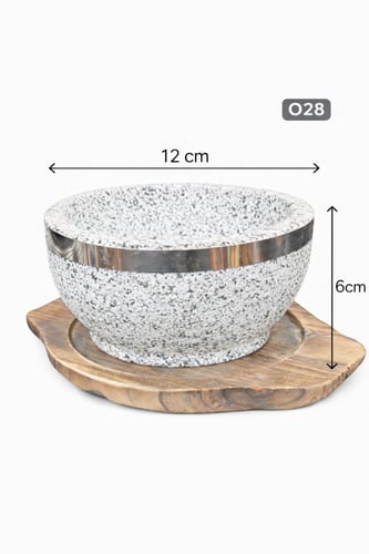 صحن حجر للطبخ والتقديم مع قاعدة خشبية